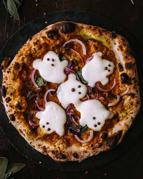 Pizza auf dem Grill: Der Trend, der deine Grillsaison aufpeppt